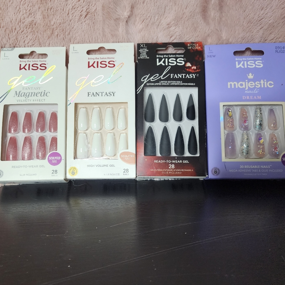 KISS press on nails bundle